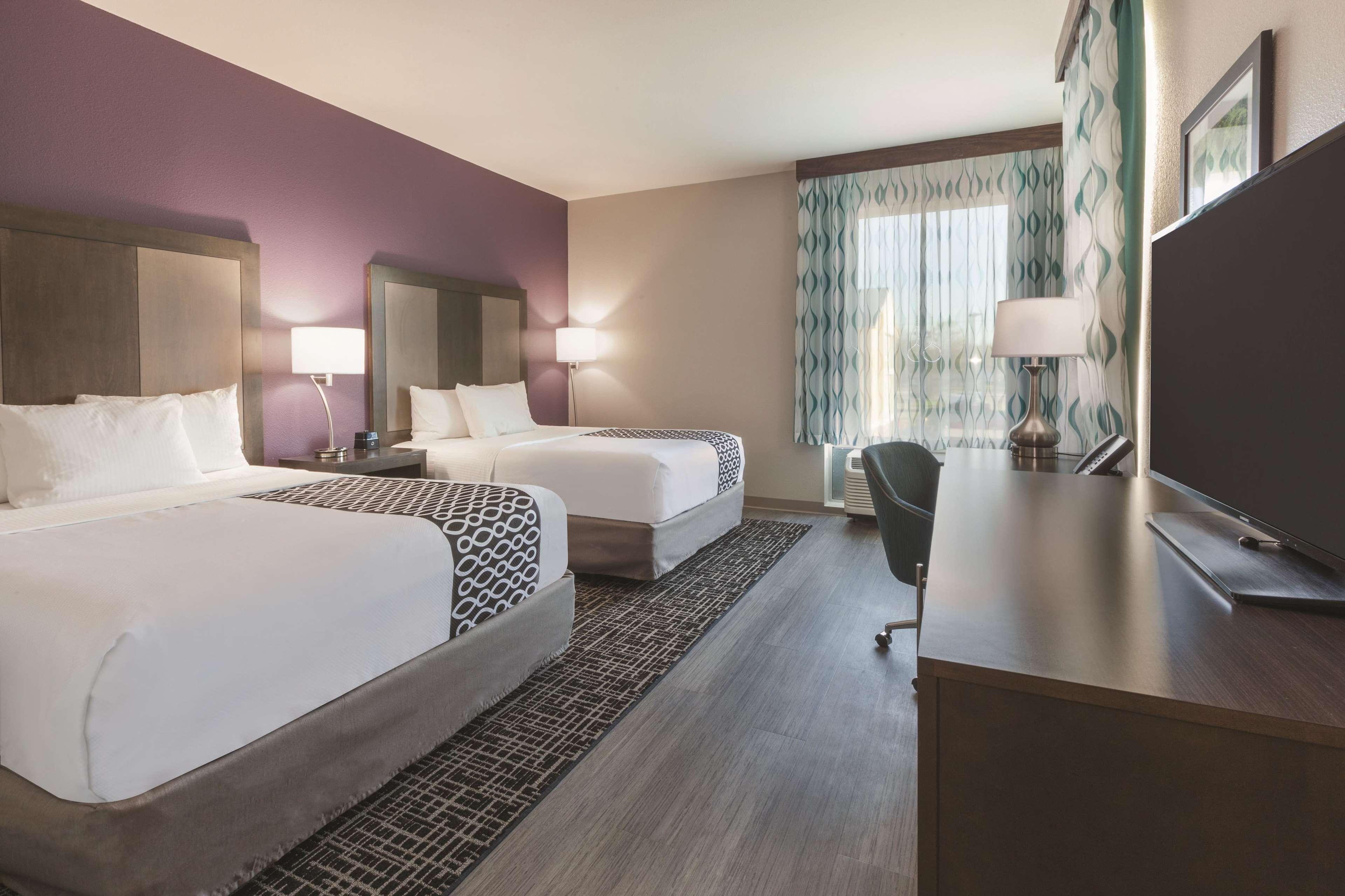 La Quinta By Wyndham Terre Haute Exterior photo